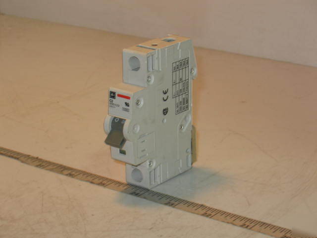 New cutler-hammer 2 amp circuit breaker WMS1C02