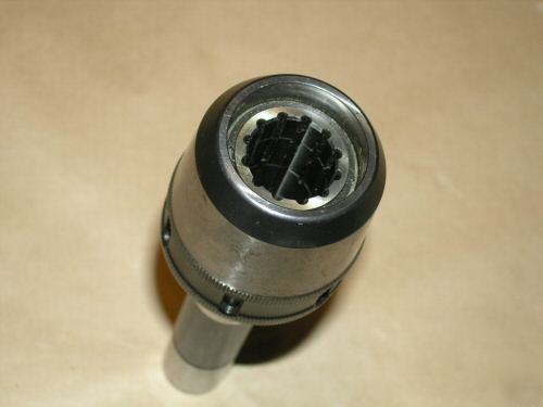 Spi R8 collet chuck with 3 reducing sleeves