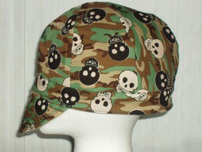Welding cap of green camo w/skulls