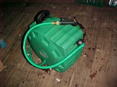 Garden hose with bracket retrackable 80 feet