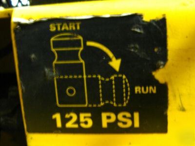 Dewalt 5.5 hp gas 8 gal. D55270 portable compressor 