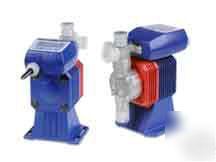 Iwaki walchem metering pump 0.6 gph EZB10D1-vca