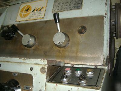 Select engine lathe 22/30 x 60 inch w/remove gap usa.