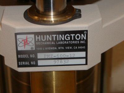New huntington z-stage vacuum manipulator with bellows