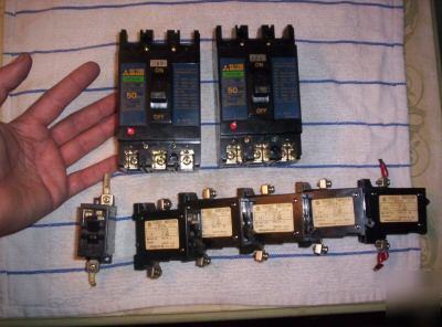 8 mitsubishi & hitachi circuit breakers 2A - 50A 