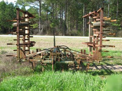 John deere model 1010 21 foot field cultivator 