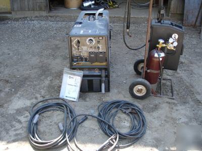 Miller portable 280NT welder & super S32 wire feeder