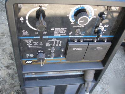 Miller portable 280NT welder & super S32 wire feeder