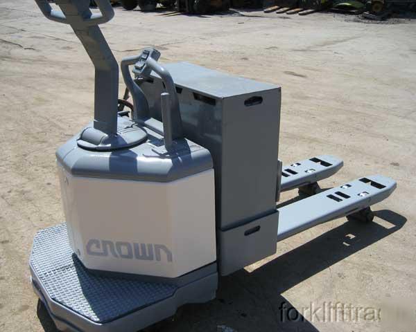 Electric crown pallet rider 6,000LB forkliftlifttruck