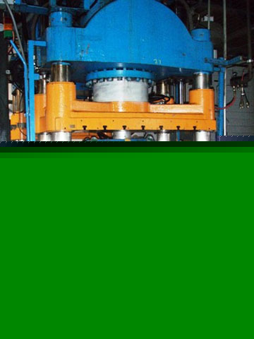 Lawton 600 ton 4-post hydraulic press