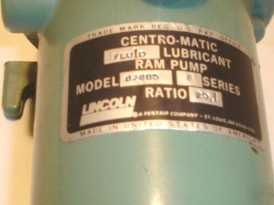 Lincoln centro-matic lubricant pump fluid mod. 82885 