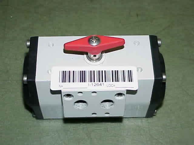 Milwaukee controls mc-2 series actuator