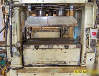 Minster HB2-30, 30 ton, hummingbird punch press