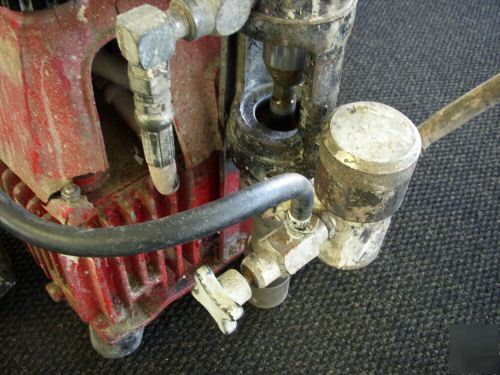 Paint sprayer honda GX200 glidden 6.5HP 3000PSI