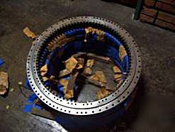 New slewing ring/bearing. rothe erde grosswalzlager. 