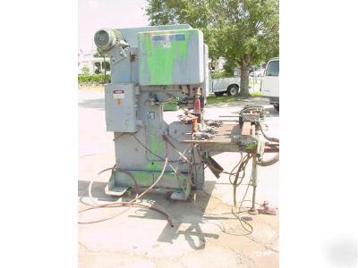 100 ton mubea punch w/ duplicating table