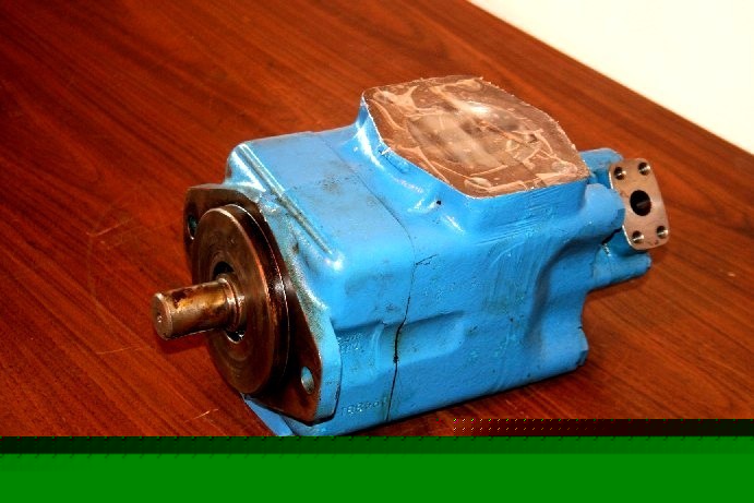 Vickers vane pump 4520V60A12 hydraulic #6190 wh