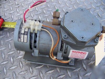 Gast diaphram vacuum pump model moa-1200-hb