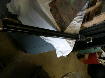 Tol-o-matic pneumatic rodless actuator BC212