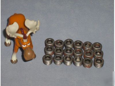 Lot of 18 alloy steel pipe plug id 3/8