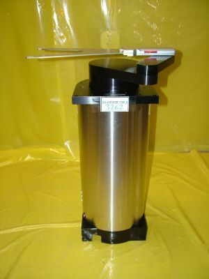 New port kensington wafer robot 35-3700-1425-18