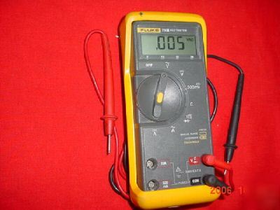 Fluke 73 iii multimeter w/ leads & holster (T14361)