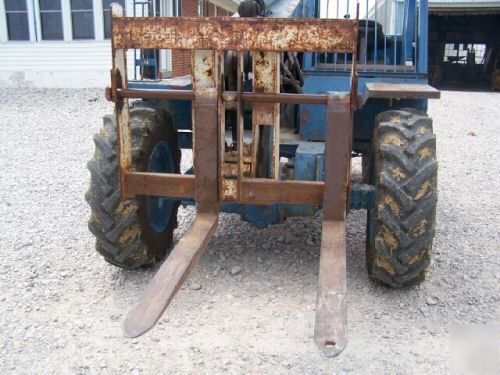 New 1988 job handler telescoping boom lift/ front tires