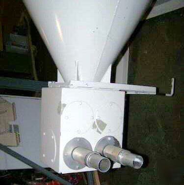Novatec surge hopper stainless steel 100 cf grain