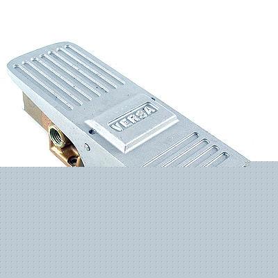 Versa TTS3302S three-way valve threadle actuated