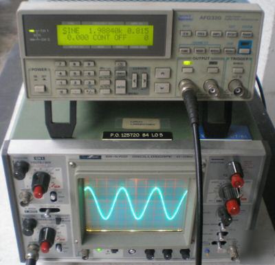 Sony tektronix AFG320 arbitrary function generator