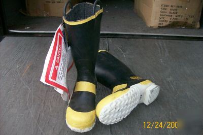 New womens ranger fire boots, bunker turnout gear 8.5 m