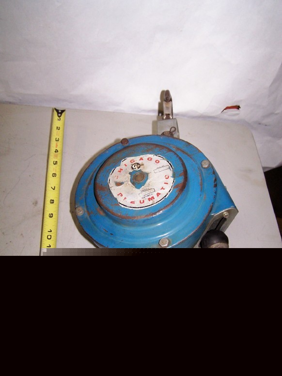 Chicago pnuematic tool load balancer cable hoist