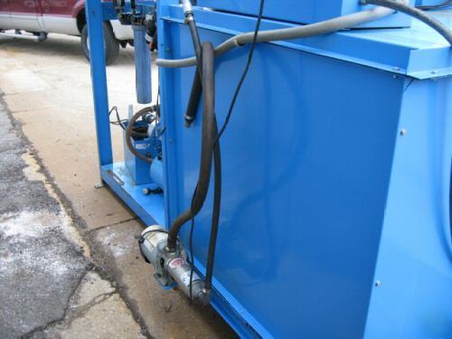 Forklift battery washer