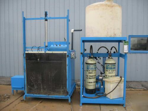 Forklift battery washer
