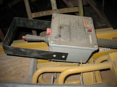 Spencer electric man lift**great condition
