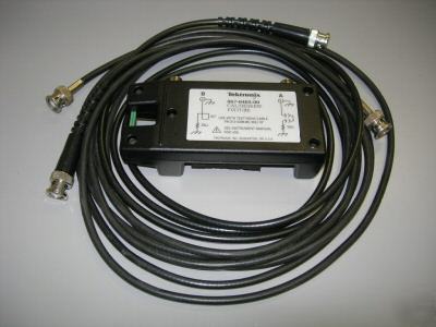 Tektronix 067-0405-00 cal/deskew fixture with cable 