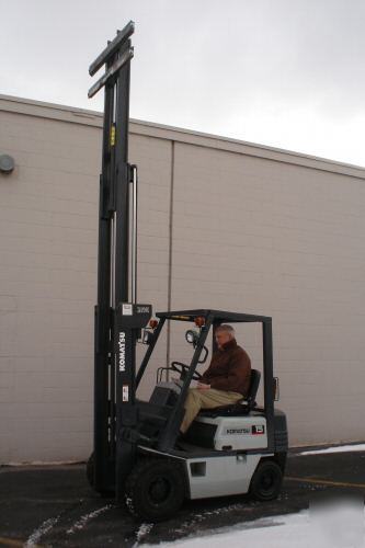 Forklift 3000 pound komatsu FG15 c 15 fork lift truck