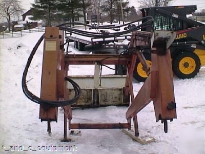 Dun ham lehr inc. loader,brackets,3 buckets,hoses bin 
