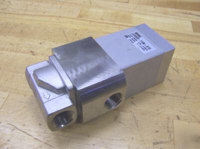 New smc pilot valve, p/n: LVA520-1106-X15 ~ ~surplus~