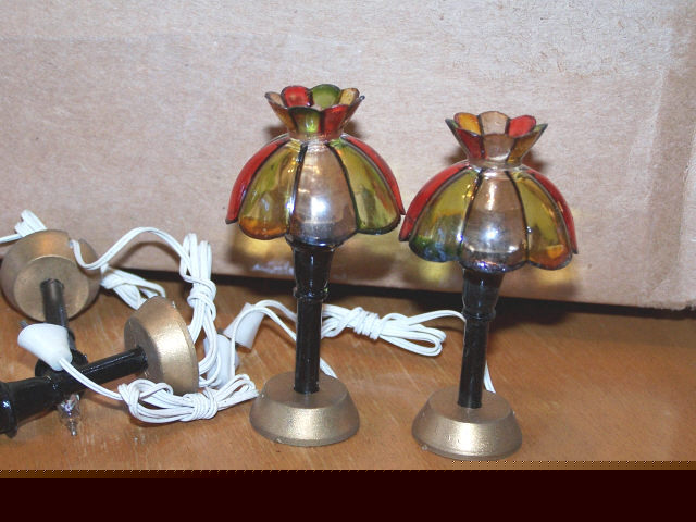  bakers dozen box of vintage doll house miniature lamps