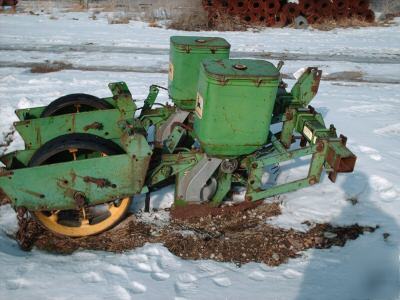 John deere 3 point 2 row plateless planter food plots