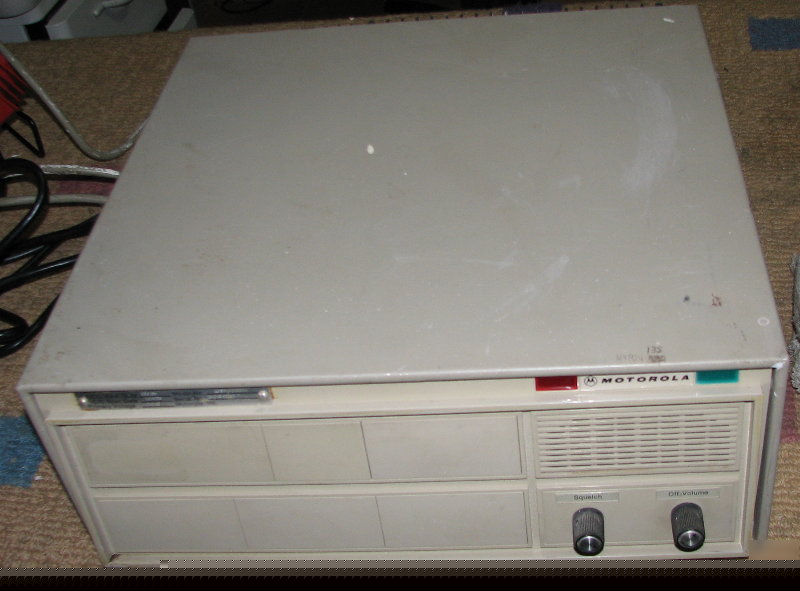 Mototrola model L53BBB11000M base station