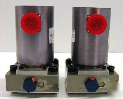 New lot of 2 - hr textron r-ddv hydraulic servovalves