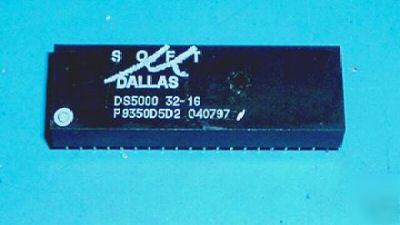 DS5000 8-bit 8051 compatible microcontroller