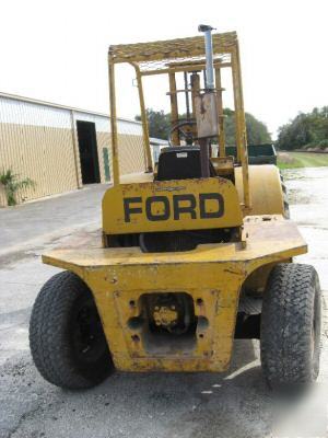 Ford all terrain, 6000LB forklift, gas powered, 12' 