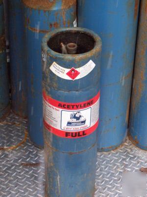 Thoroughbred size 3 acetylene cylinder