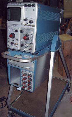 Vintage tecktronix vacuum tube oscilloscope