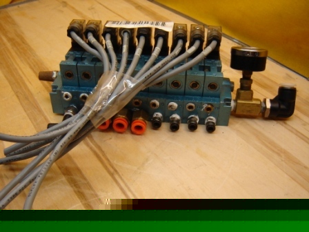 Mac solenoid valve with manifold 45A-lad-ddaj-1KE