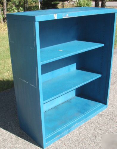 Solid steel/heavy duty/four shelf/shelving unit/garage
