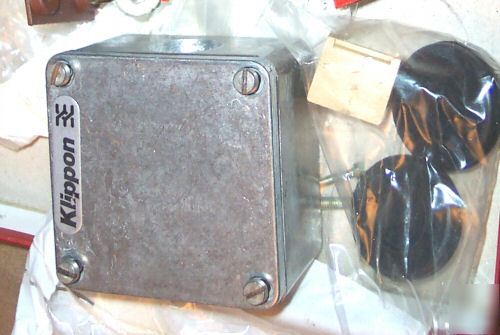 Engine heater assembly onan klippon 70 watt nos